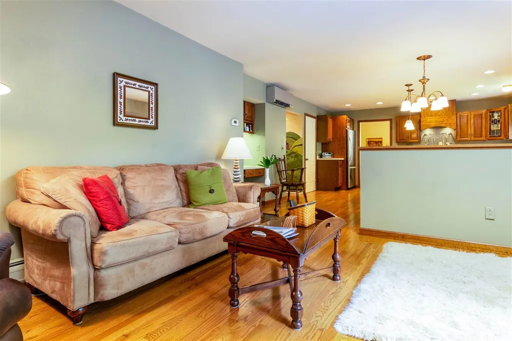9 Oakcrest Drive Burlington VT 05408
