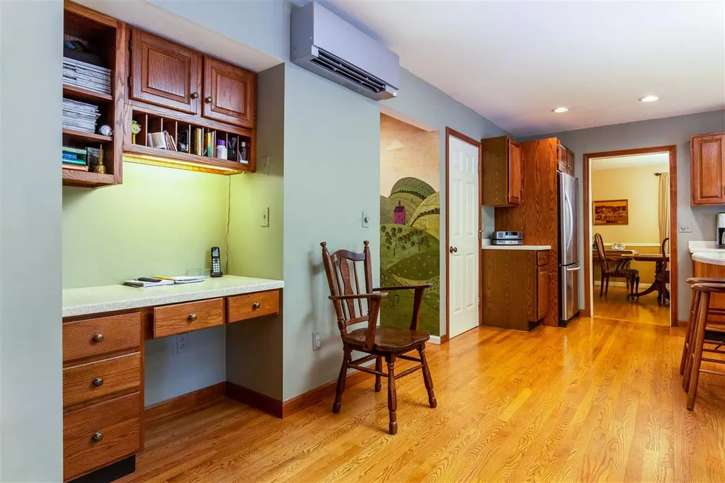 9 Oakcrest Drive Burlington VT 05408