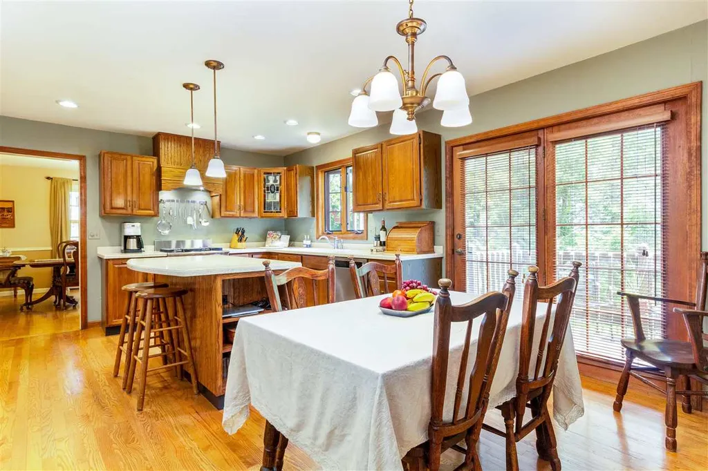 9 Oakcrest Drive Burlington VT 05408