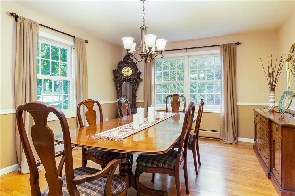 9 Oakcrest Drive Burlington VT 05408