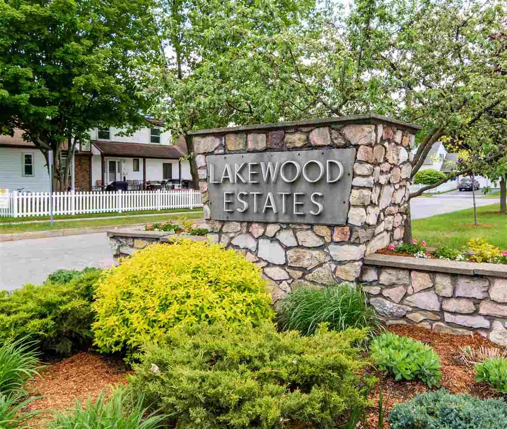 9 Oakcrest Drive Burlington VT 05408