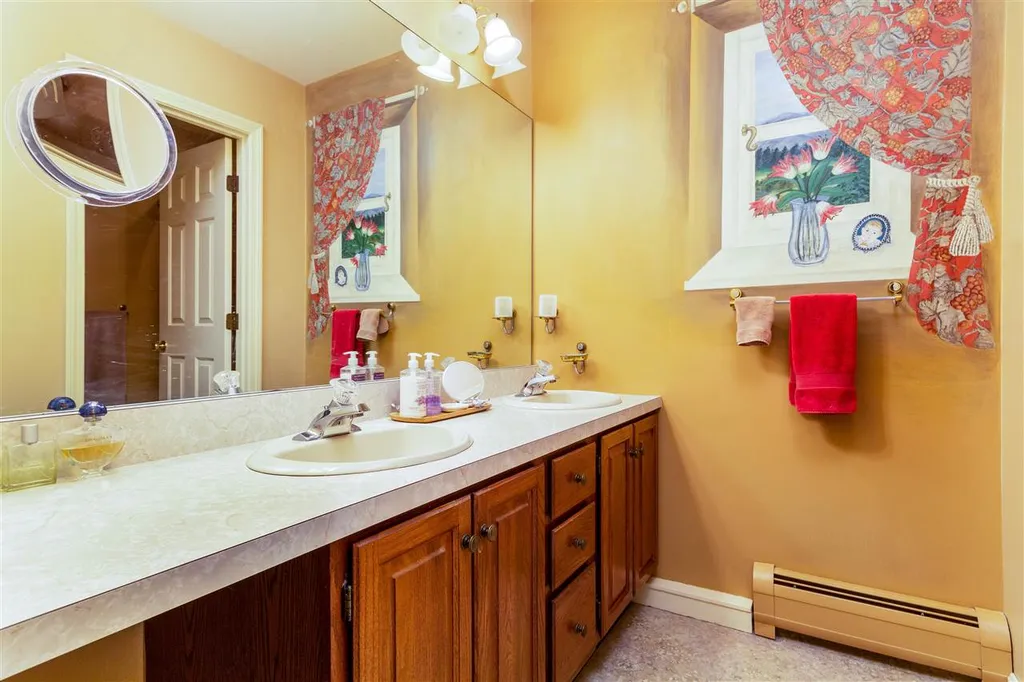 9 Oakcrest Drive Burlington VT 05408