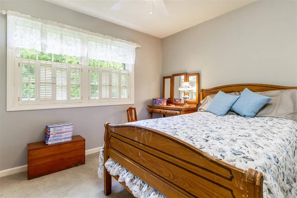 9 Oakcrest Drive Burlington VT 05408