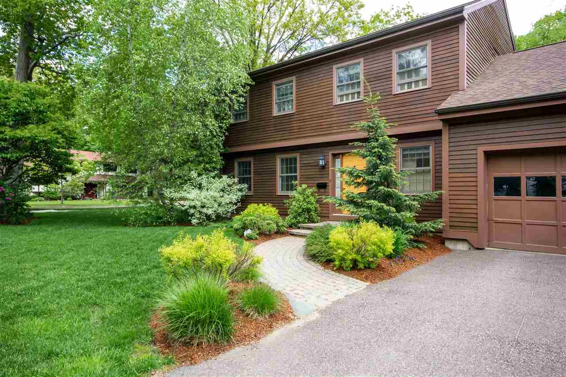 9 Oakcrest Drive Burlington VT 05408