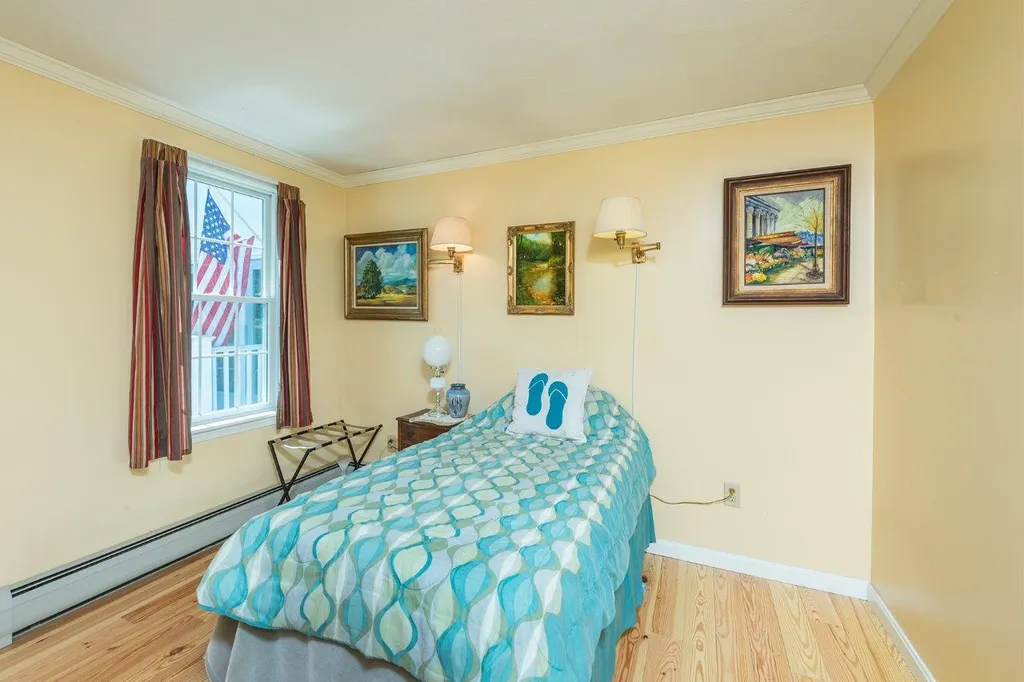 65 Broadway Street York ME 03909