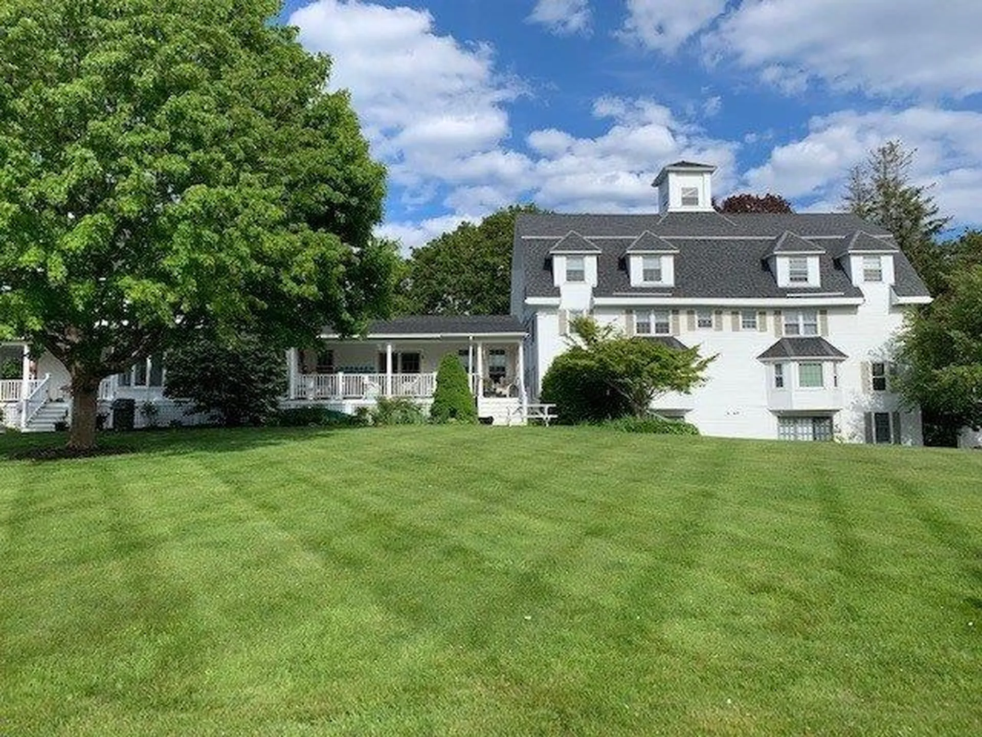 65 Broadway Street York ME 03909