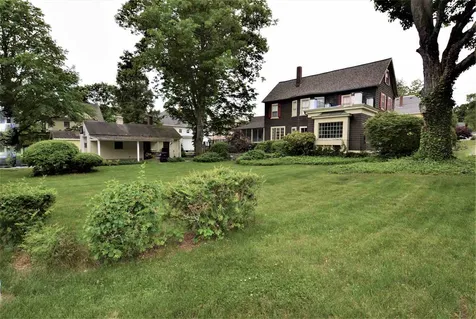 4 Lynde Street Nashua NH 03064