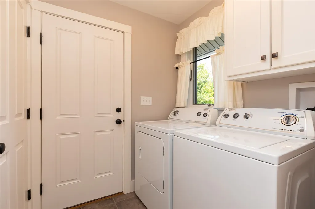 321 Dover Point Road Dover NH 03820
