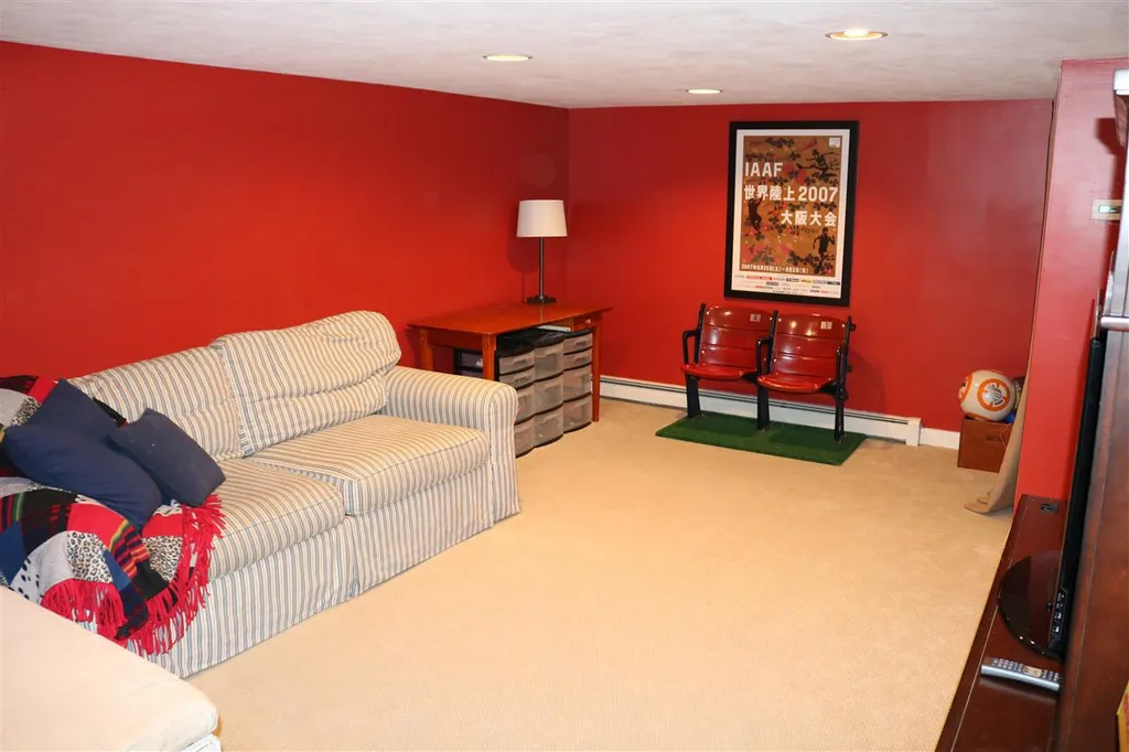 154 Exeter Road Hampton NH 03842