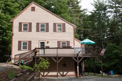 8 Brown Ridge Road Weare NH 03281
