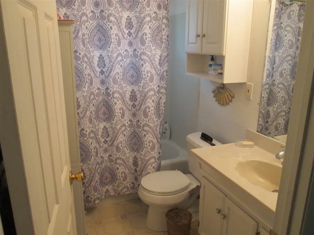 16 Shady Lane Dover NH 03820