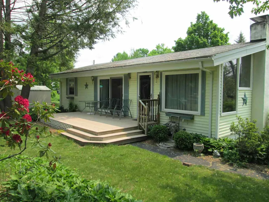 16 Shady Lane Dover NH 03820