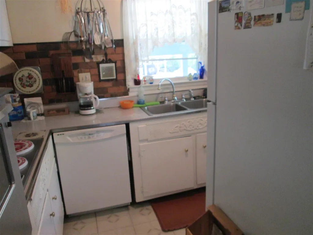 16 Shady Lane Dover NH 03820