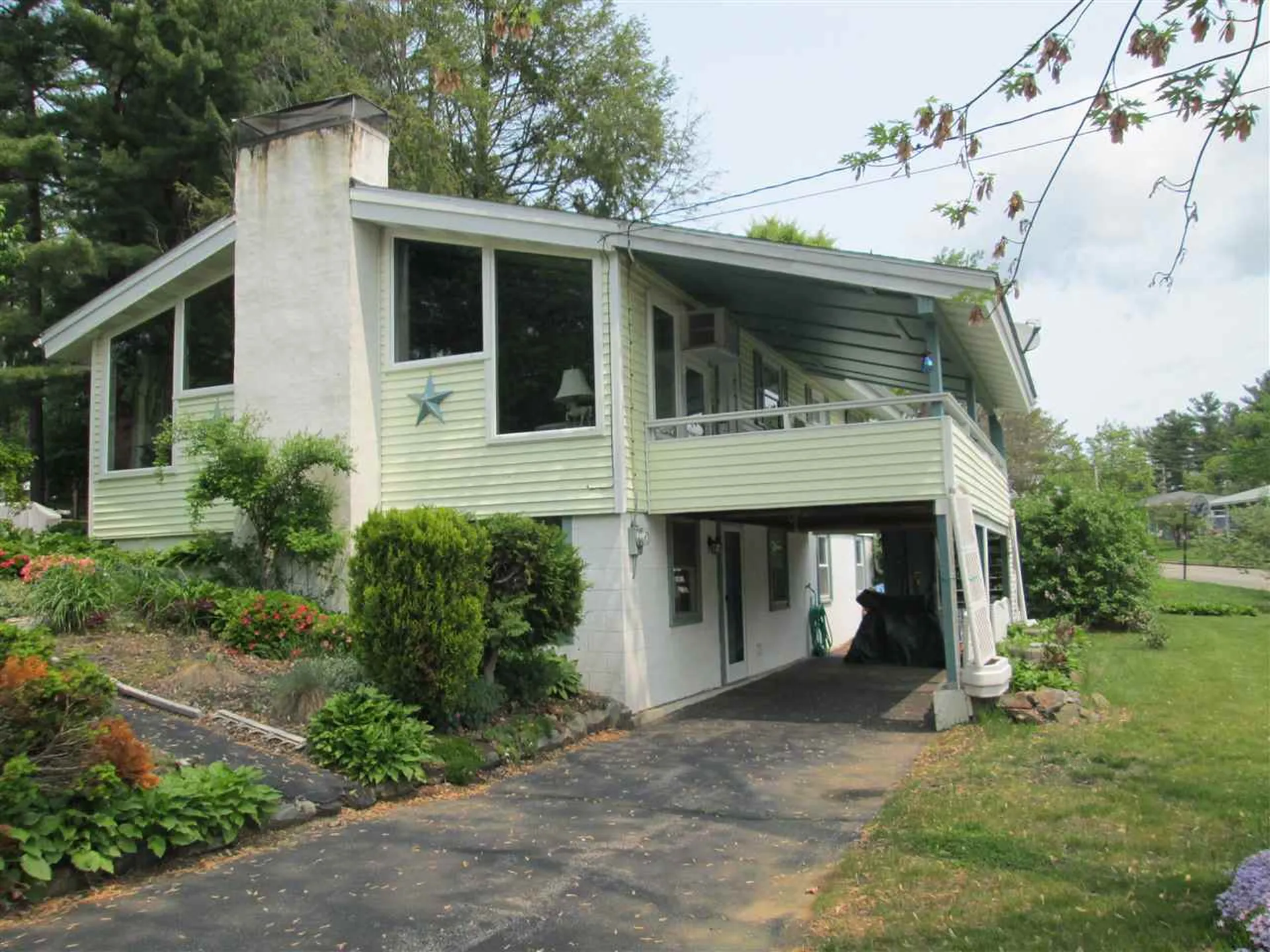 16 Shady Lane Dover NH 03820