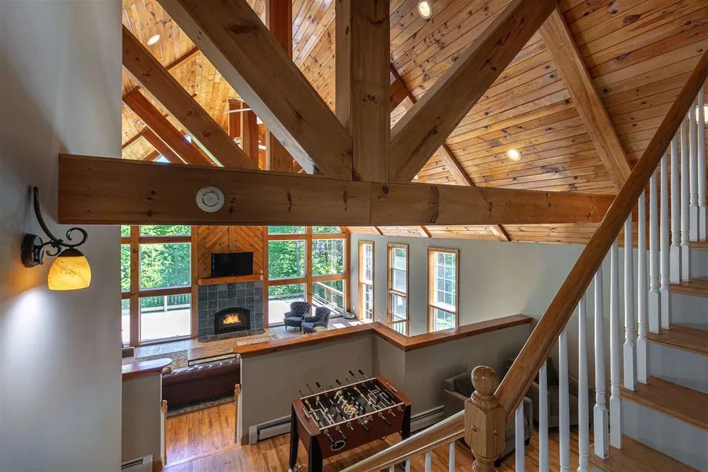 4427 West Hill Road Jamaica VT 05343