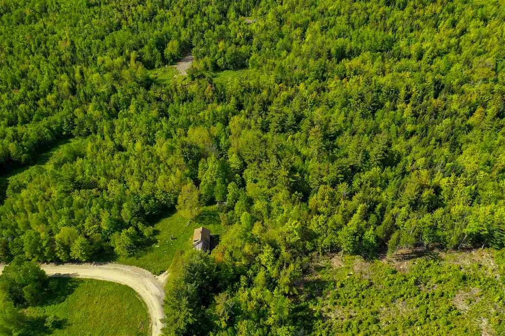 529 Beech Hill Road Bethlehem NH 03574