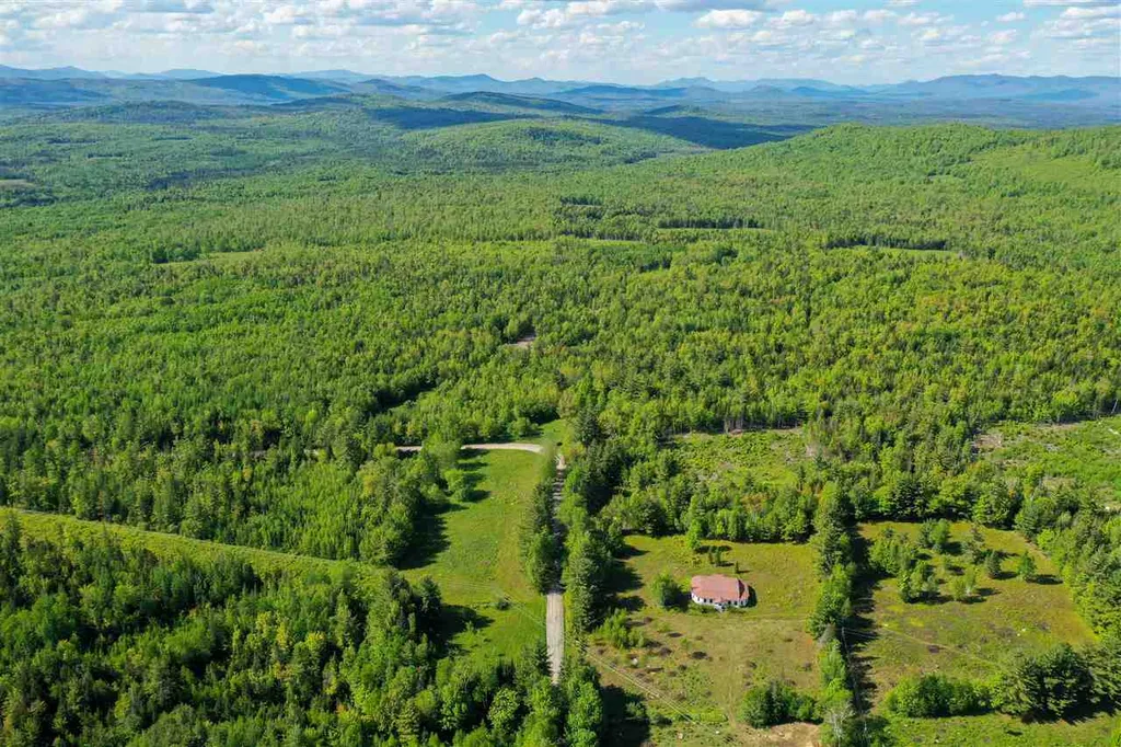 529 Beech Hill Road Bethlehem NH 03574