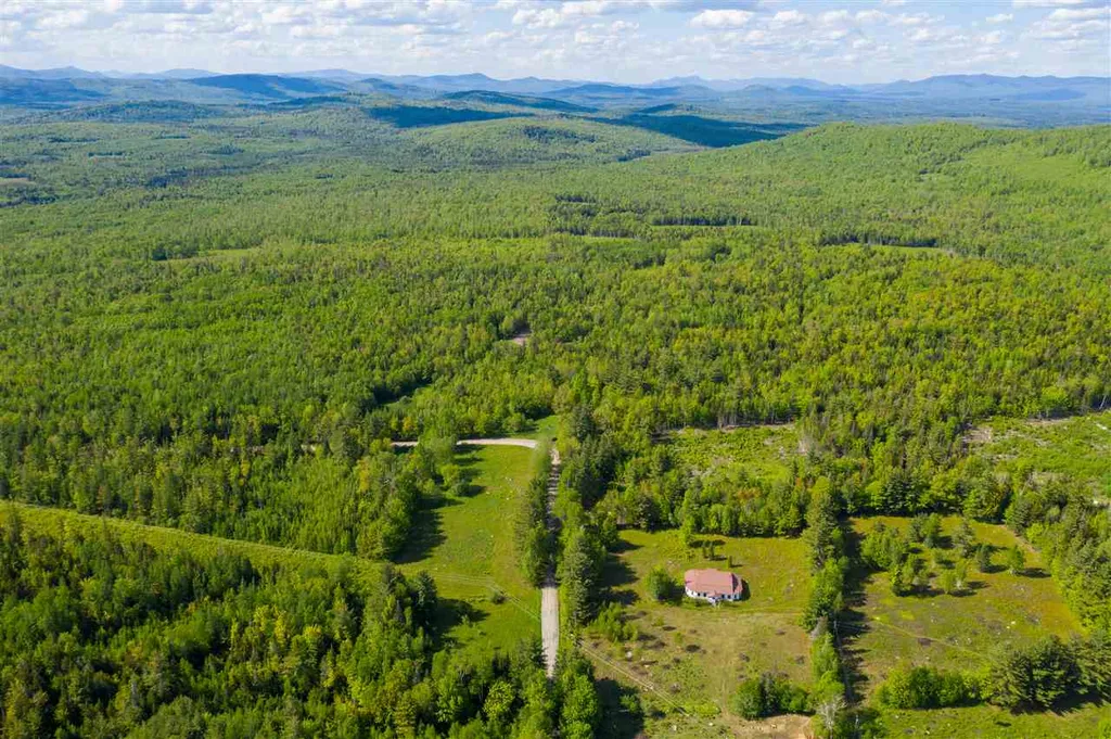 529 Beech Hill Road Bethlehem NH 03574