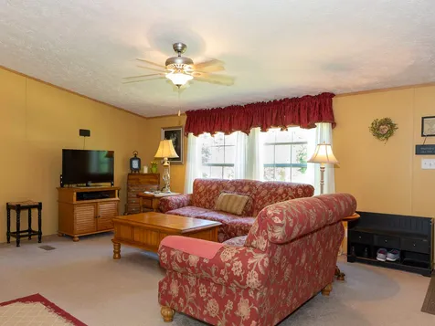 237 Hedding Road Epping NH 03042