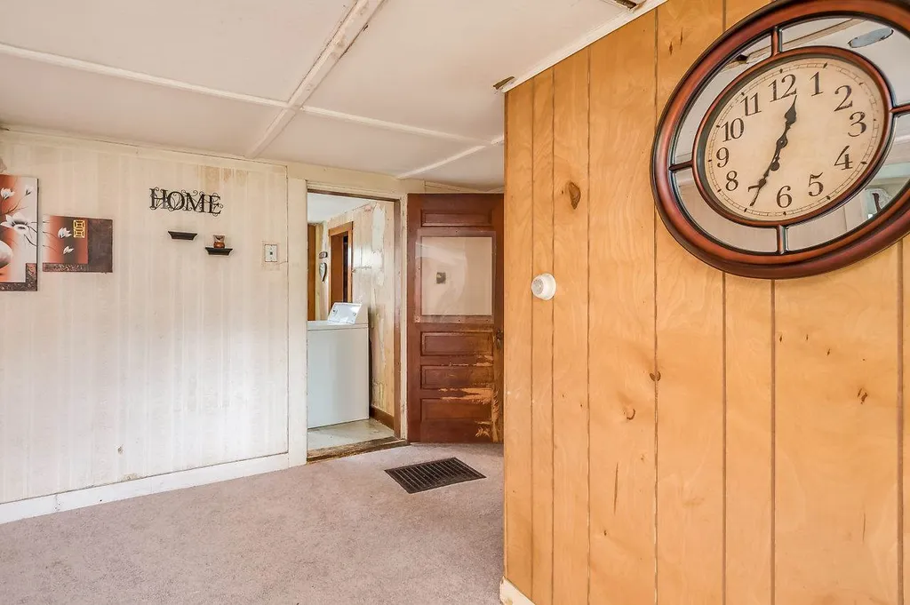 19 Saint James Avenue Milton NH 03851