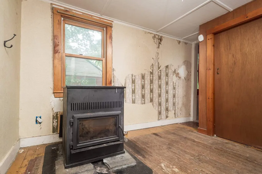 19 Saint James Avenue Milton NH 03851