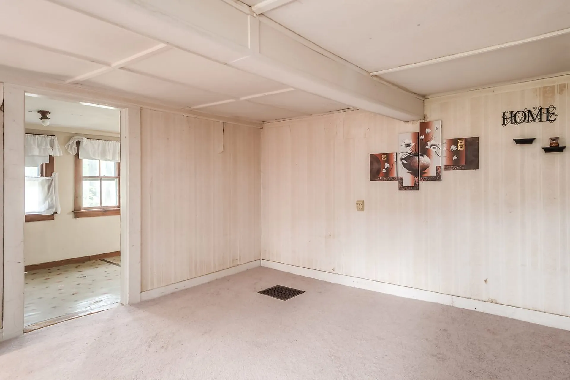 19 Saint James Avenue Milton NH 03851
