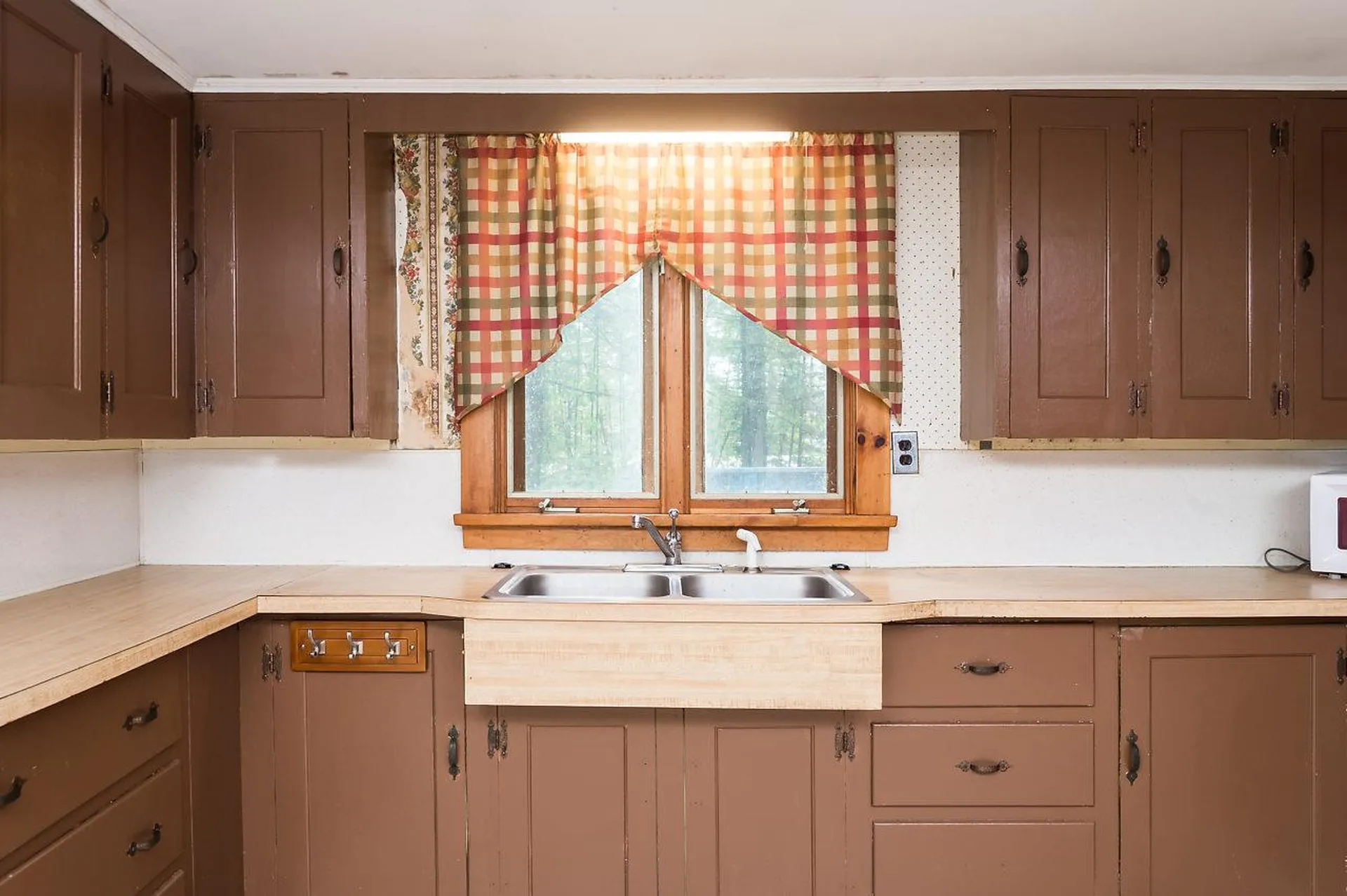 19 Saint James Avenue Milton NH 03851