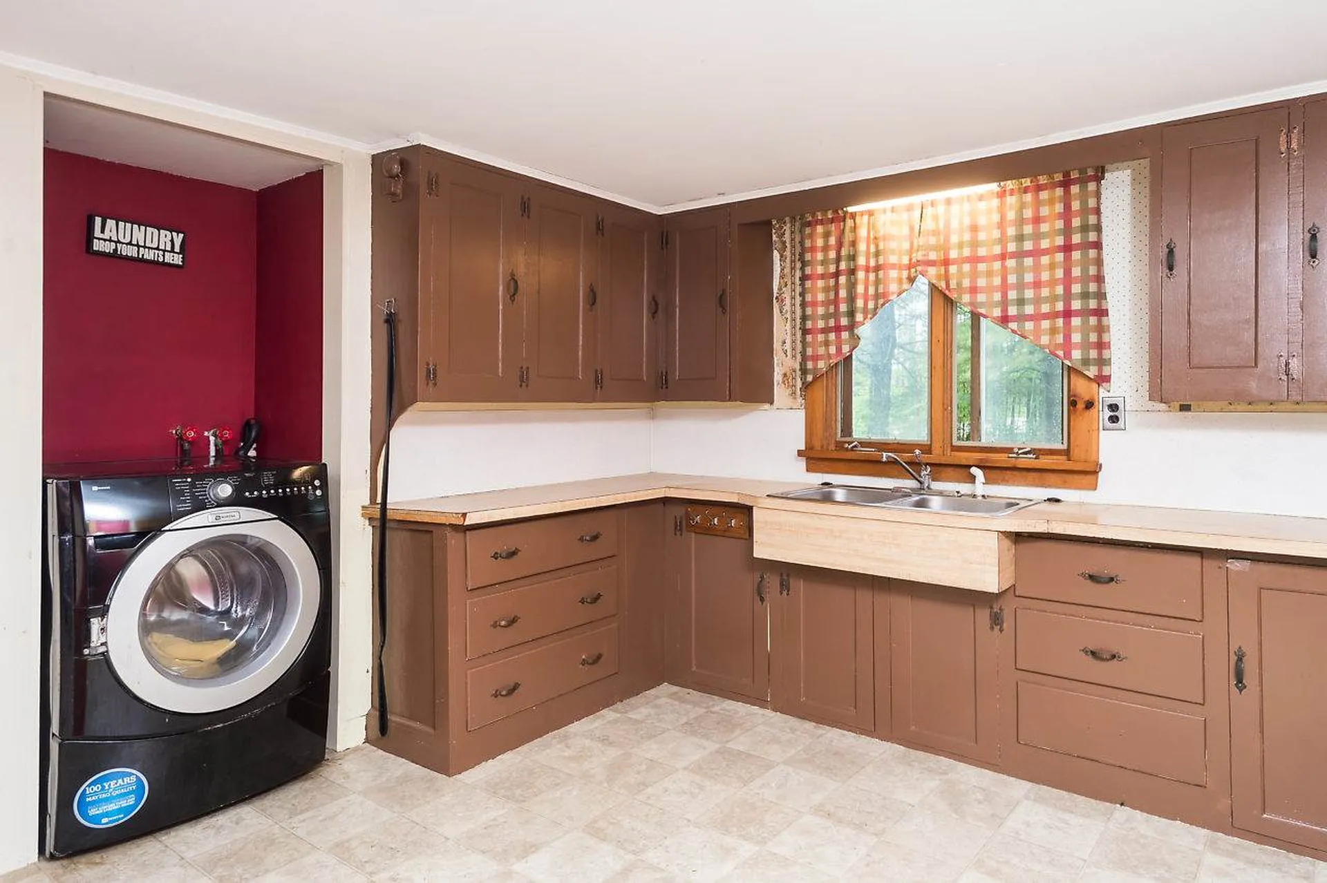 19 Saint James Avenue Milton NH 03851