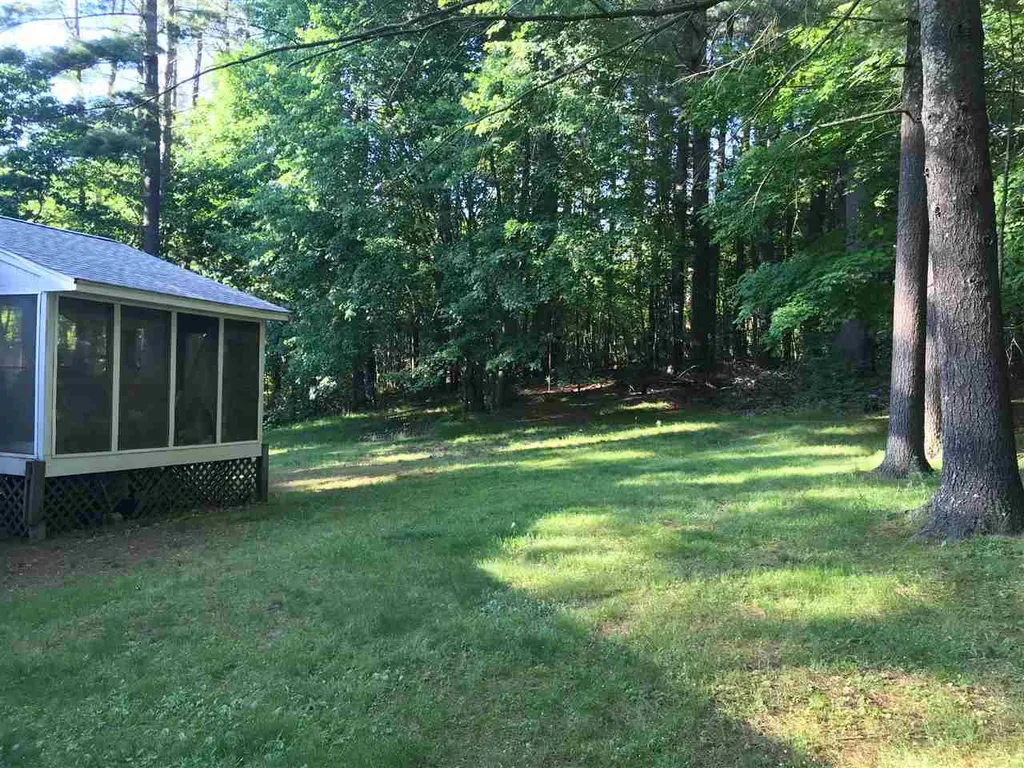 88 Dracut Road Hudson NH 03051