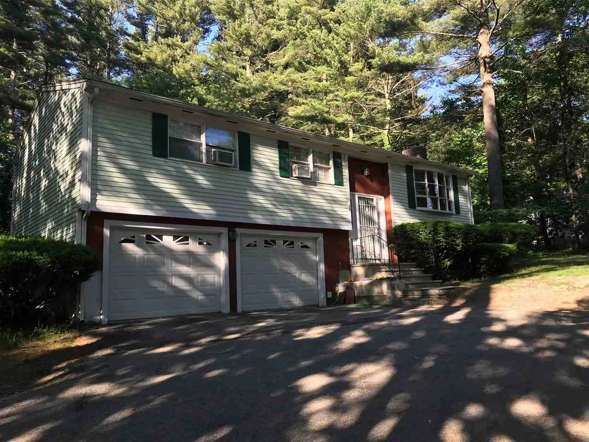 88 Dracut Road Hudson NH 03051