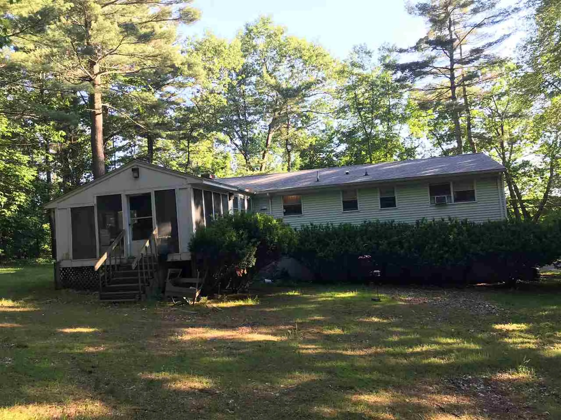 88 Dracut Road Hudson NH 03051