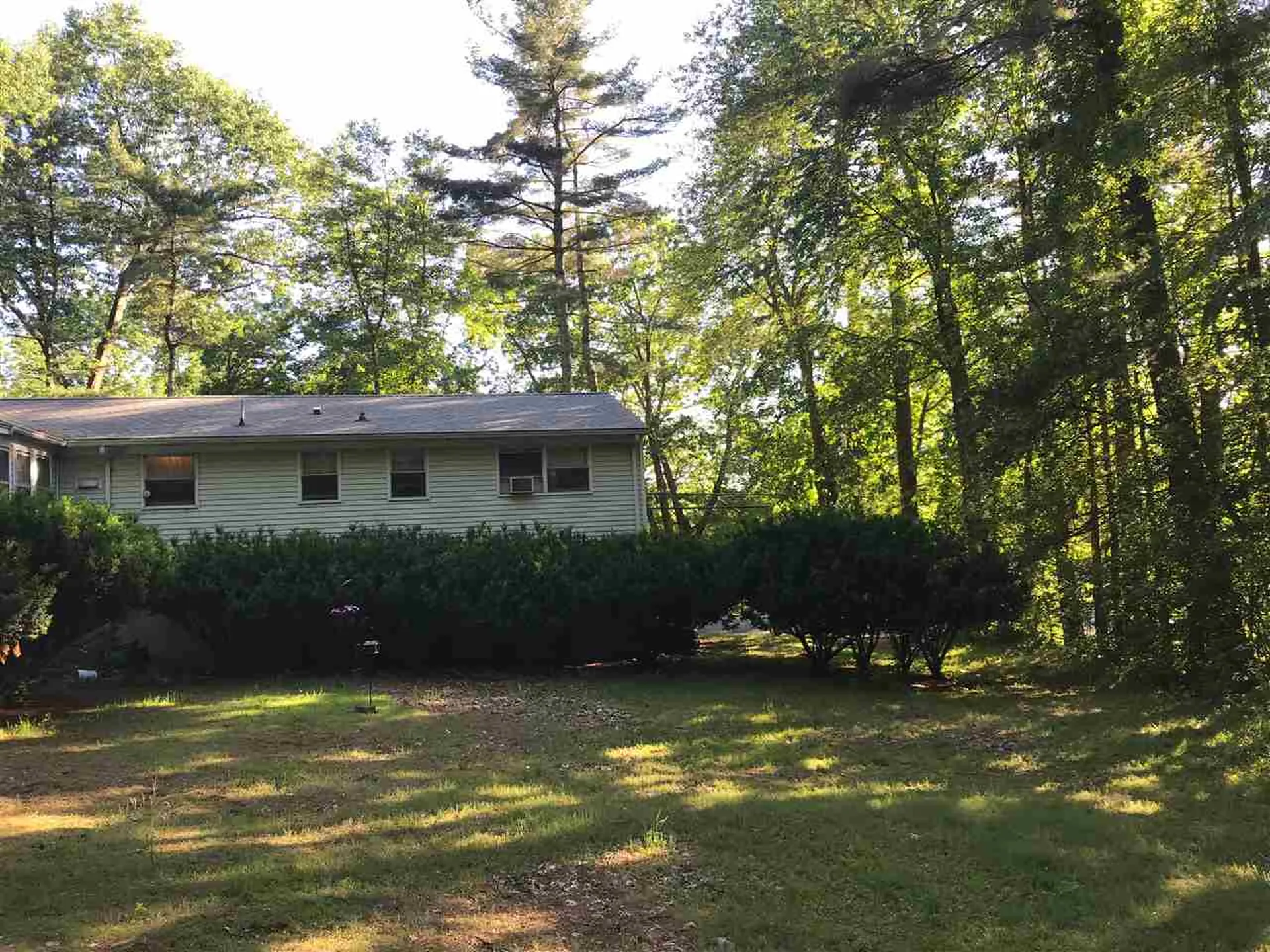 88 Dracut Road Hudson NH 03051