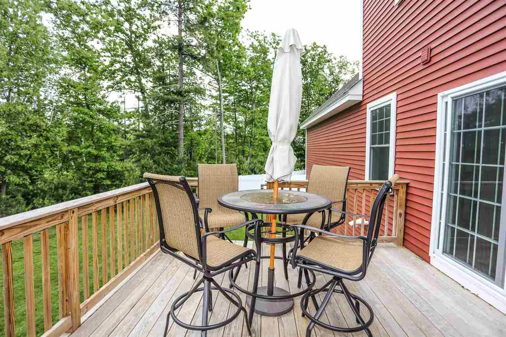 19 Marshall Way Seabrook NH 03874
