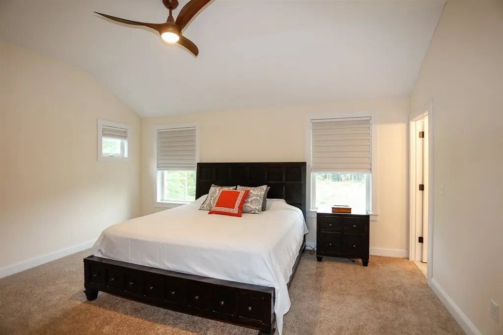 19 Marshall Way Seabrook NH 03874