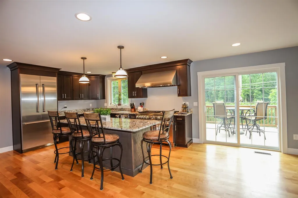 19 Marshall Way Seabrook NH 03874
