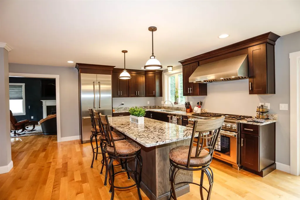 19 Marshall Way Seabrook NH 03874