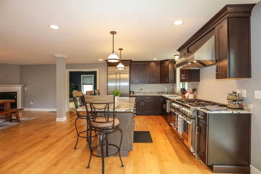 19 Marshall Way Seabrook NH 03874