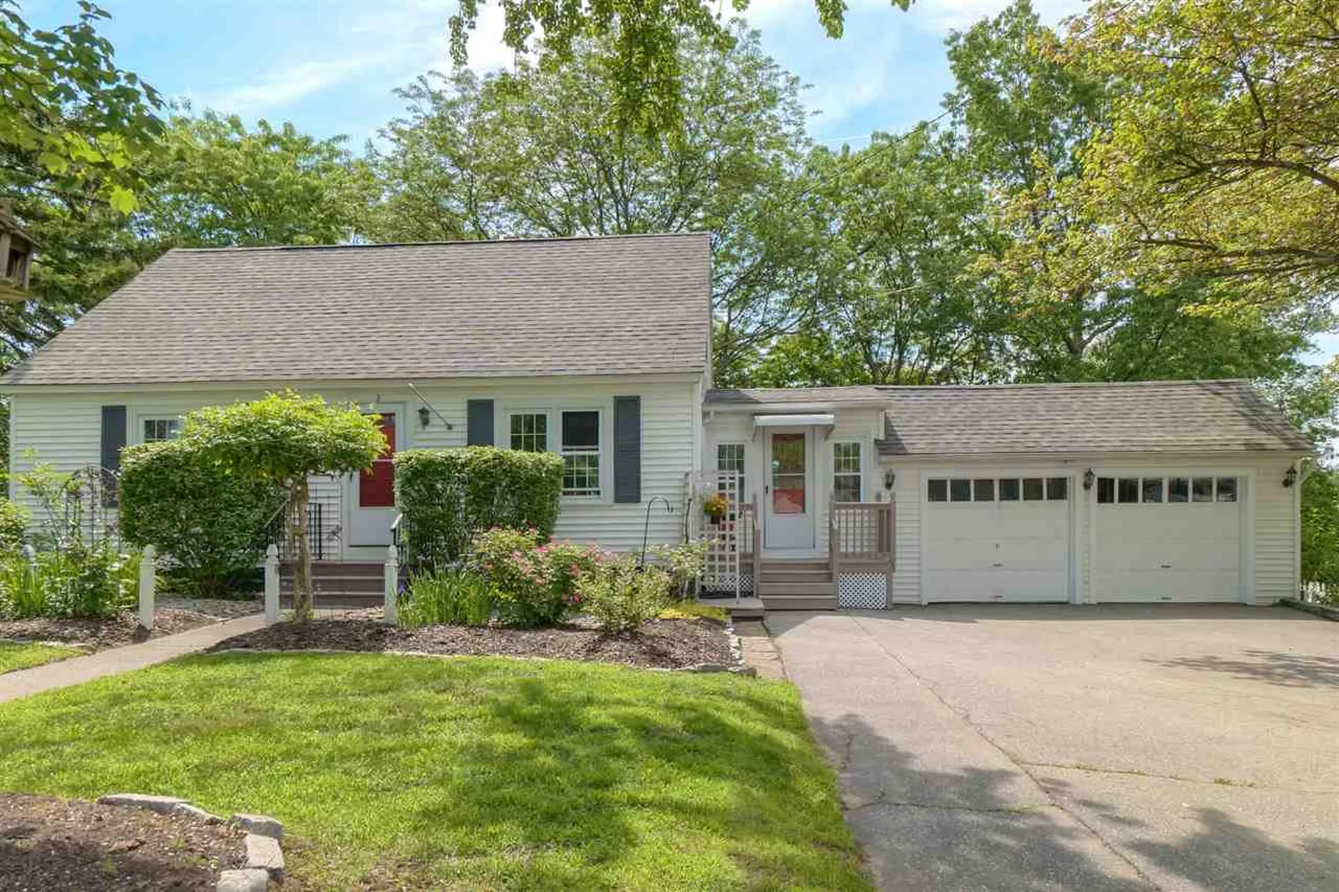 3 Woodland Terrace Salem NH 03079