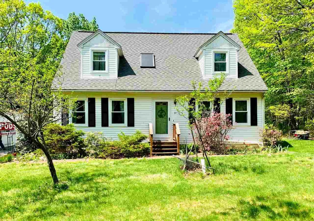 39 Amoskeag Drive Goffstown NH 03045