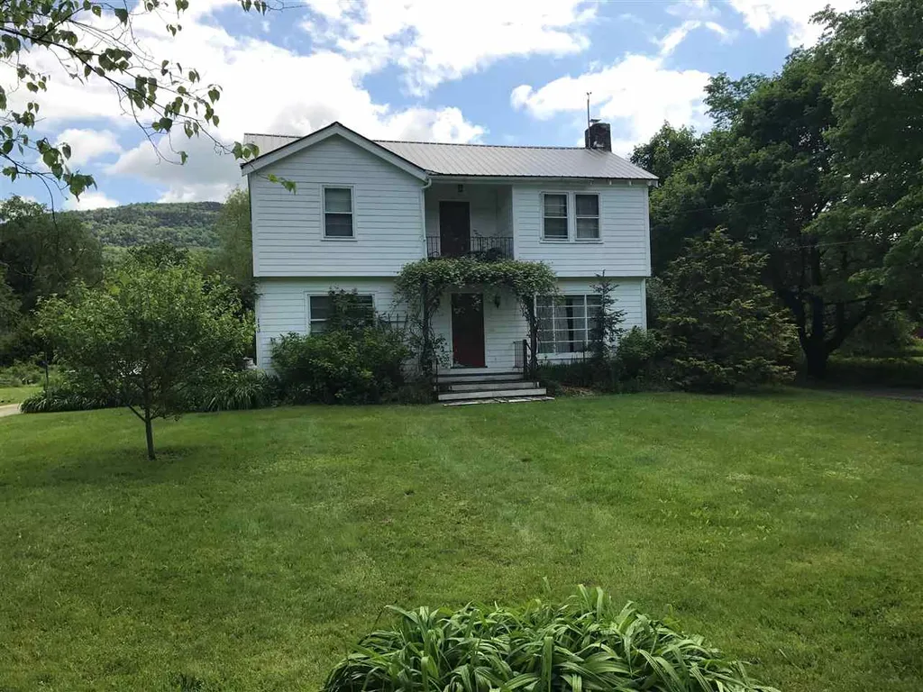 148 Village Street Dorset VT 05253