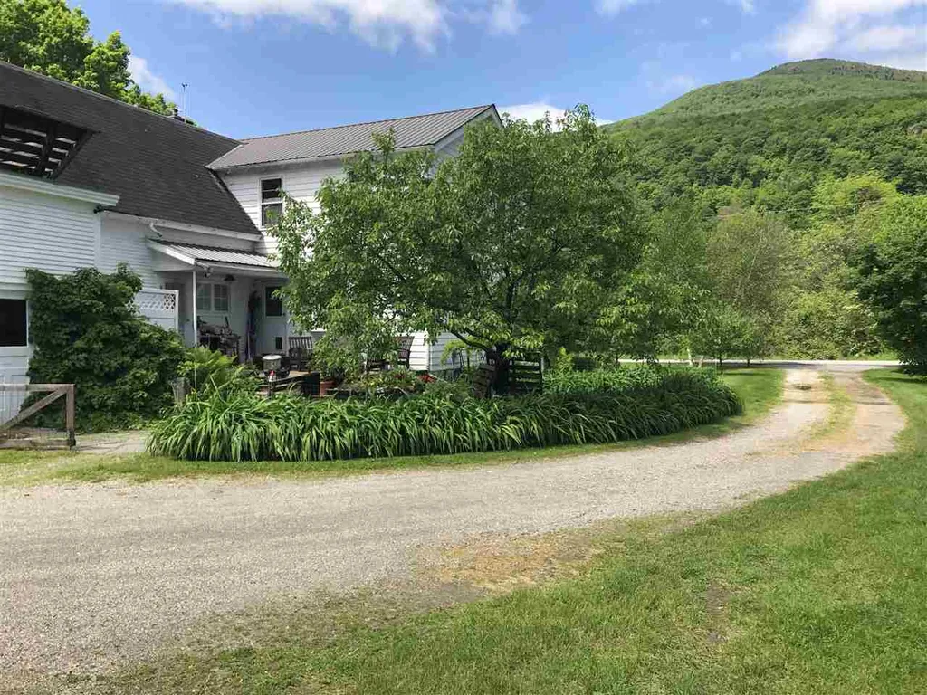 148 Village Street Dorset VT 05253