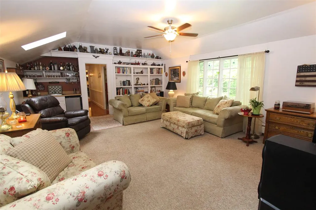 1 Riverwood Road Kingston NH 03848