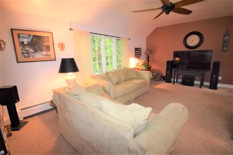 1 Riverwood Road Kingston NH 03848