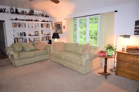 1 Riverwood Road Kingston NH 03848