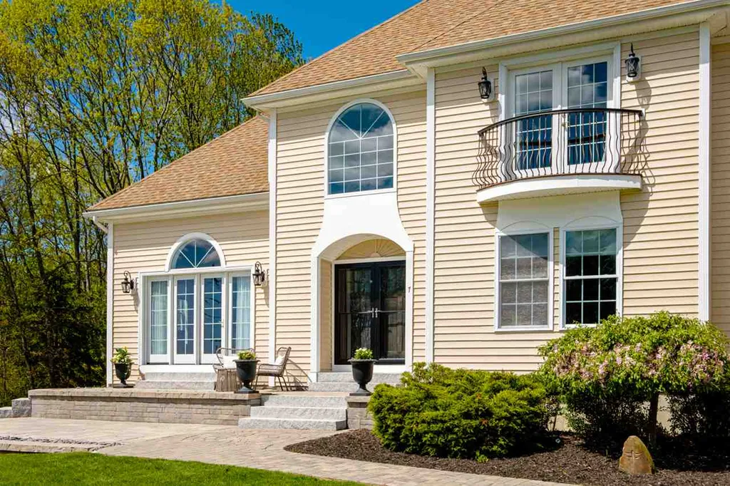 7 Nathaniel Court Hampton NH 03842