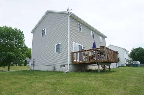 17 Steeplechase Lane Milton VT 05468