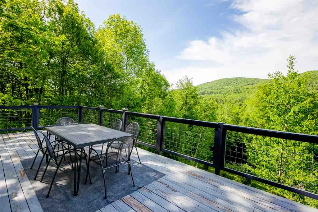 1715 Dowsville Road Duxbury VT 05660