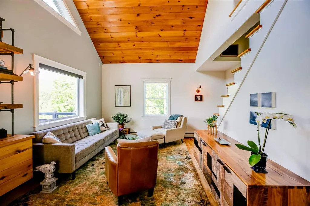 1715 Dowsville Road Duxbury VT 05660