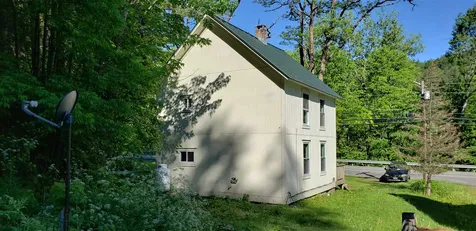 4552 Vt Route 107 Stockbridge VT 05772