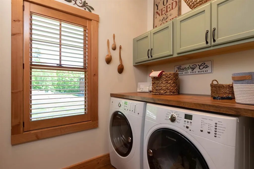 23 Newport Drive New Durham NH 03855